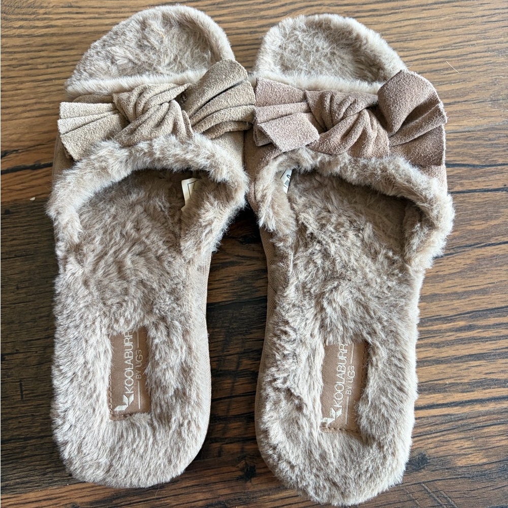 UGG Tan Bow Faux-Fur Slide Slippers